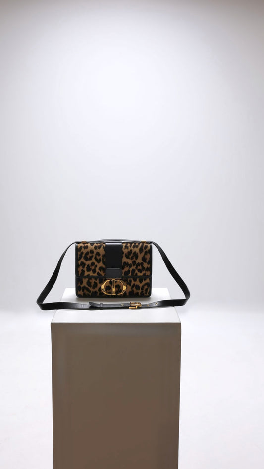 DIOR - 30 MONTAIGNE